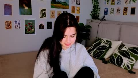 janicerivera online show from April 9, 6:19 am