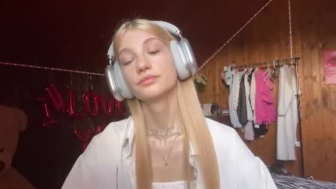 Elsa online show from June 23, 8:23 am