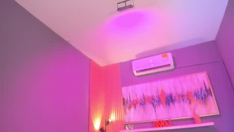 Janinne  online show from February 24, 10:57 am