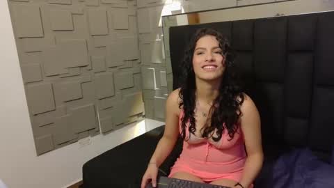 Snapshot of janitaa chatting on November 13, 8:52 pm Jan online show from November 13, 8:52 pm