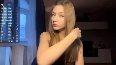 Stacy online show from December 19, 3:13 am