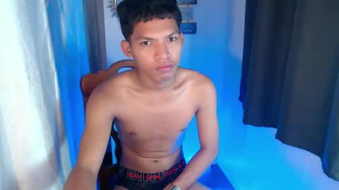 Snapshot of janlloyd04 chatting on September 23, 3:09 am janlloyd04 online show from September 23, 3:09 am