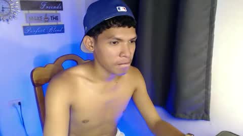 Snapshot of janlloyd04 chatting on September 30, 5:56 am janlloyd04 online show from September 30, 5:56 am