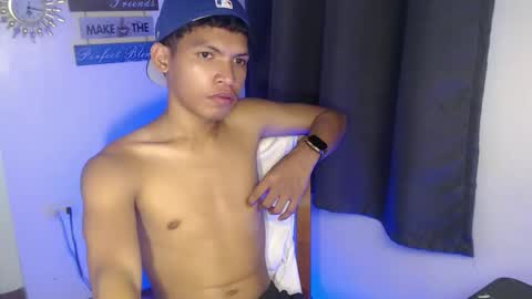 Snapshot of janlloyd04 chatting on October 2, 7:59 am janlloyd04 online show from October 2, 7:59 am