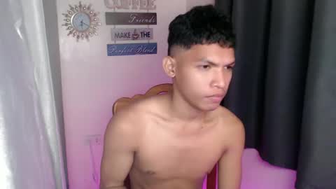 Snapshot of janlloyd04 chatting on October 11, 8:07 pm janlloyd04 online show from October 11, 8:07 pm