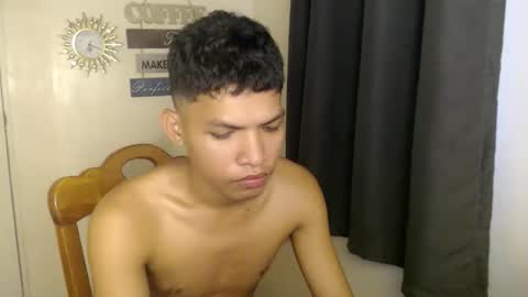 Snapshot of janlloyd04 chatting on October 14, 8:15 am janlloyd04 online show from October 14, 8:15 am