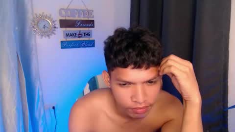 Snapshot of janlloyd04 chatting on November 4, 7:13 pm janlloyd04 online show from November 4, 7:13 pm