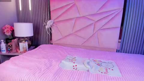 Snapshot of jannacasey chatting on November 1, 1:40 am Janna Casey online show from November 1, 1:40 am