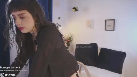   jmaybe e online show from October 3, 3:09 pm