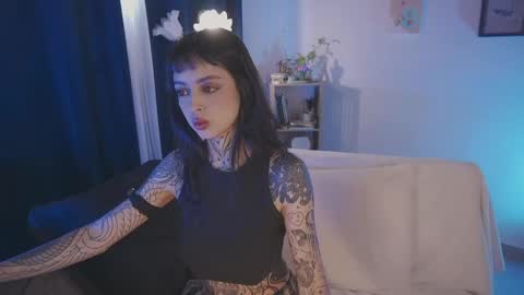   jmaybe e online show from April 3, 2:15 pm