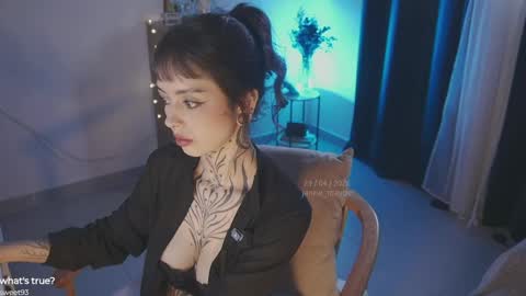   jmaybe e online show from April 29, 3:38 pm