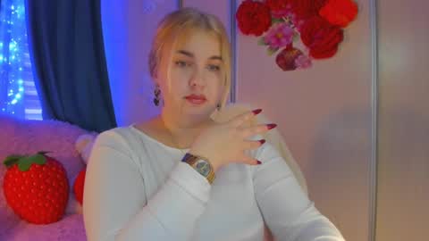 Snapshot of jansylines chatting on February 6, 8:18 am JansyLines online show from February 6, 8:18 am