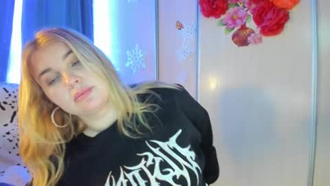 Snapshot of jansylines chatting on February 10, 10:31 am JansyLines online show from February 10, 10:31 am