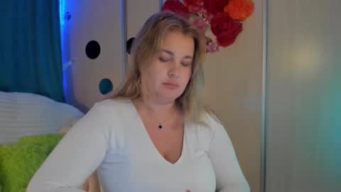 Snapshot of jansylines chatting on September 8, 6:29 pm JansyLines online show from September 8, 6:29 pm