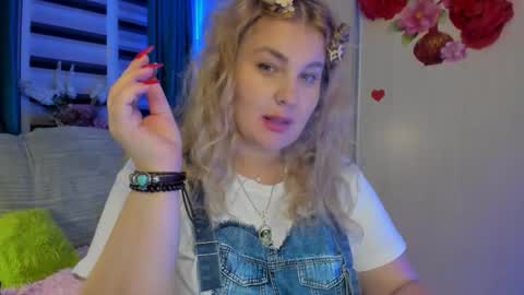 Snapshot of jansylines chatting on September 30, 6:57 pm JansyLines online show from September 30, 6:57 pm