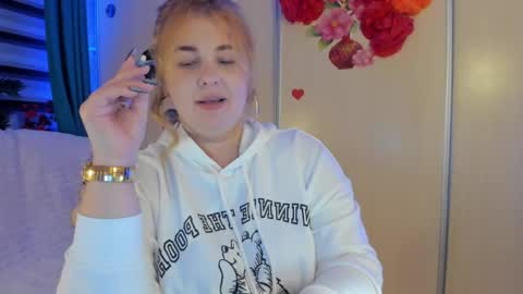 Snapshot of jansylines chatting on October 29, 11:50 pm JansyLines online show from October 29, 11:50 pm