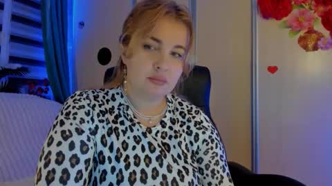 Snapshot of jansylines chatting on November 5, 9:48 pm JansyLines online show from November 5, 9:48 pm