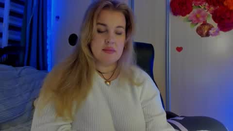 Snapshot of jansylines chatting on November 13, 10:08 pm JansyLines online show from November 13, 10:08 pm