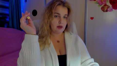 Snapshot of jansylines chatting on November 22, 5:34 pm JansyLines online show from November 22, 5:34 pm