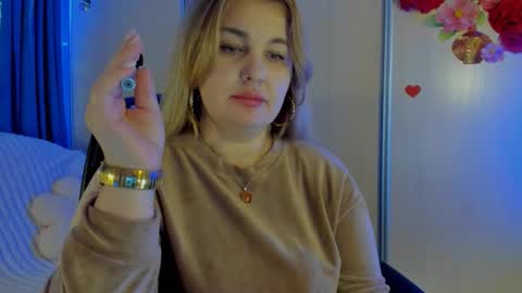 Snapshot of jansylines chatting on November 25, 6:13 am JansyLines online show from November 25, 6:13 am