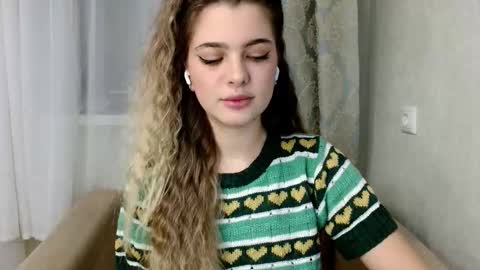 Snapshot of jantientimmer chatting on November 7, 8:31 pm jantientimmer online show from November 7, 8:31 pm