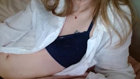 Snapshot of januarydaze chatting on February 19, 7:28 am the small pp whisperer ball puncher online show from February 19, 7:28 am