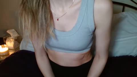 Snapshot of januarydaze chatting on March 1, 4:15 am the small pp whisperer ball puncher online show from March 1, 4:15 am