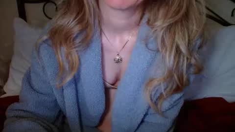 Snapshot of januarydaze chatting on November 26, 6:47 am the small pp whisperer ball puncher online show from November 26, 6:47 am