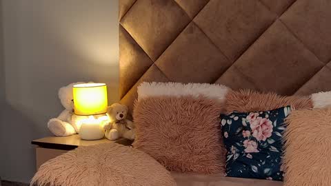 jaquelinemerlot online show from December 2, 11:23 am