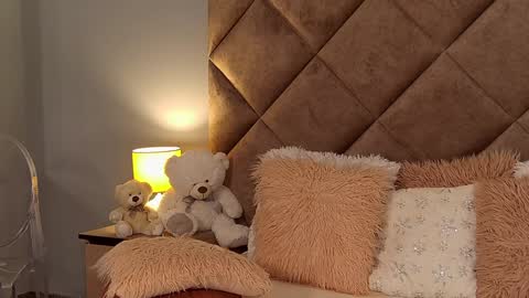 jaquelinemerlot online show from December 11, 7:31 am