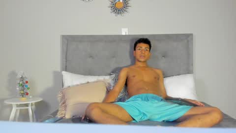 Snapshot of jared_blake chatting on December 17, 12:34 am jared_blake online show from December 17, 12:34 am