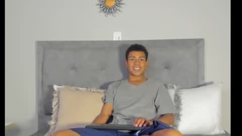 Snapshot of jared_blake chatting on December 18, 1:15 am jared_blake online show from December 18, 1:15 am