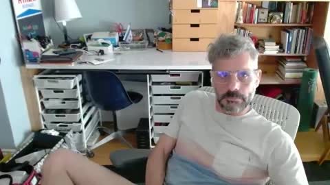 Snapshot of jareth_returns chatting on September 21, 7:15 pm jareth_returns online show from September 21, 7:15 pm