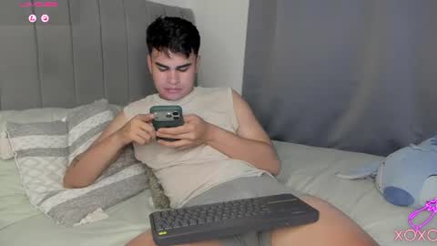 JARETHH online show from June 11, 12:43 am