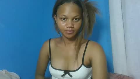 Snapshot of jarevavax chatting on January 19, 12:28 am JarevavaX online show from January 19, 12:28 am