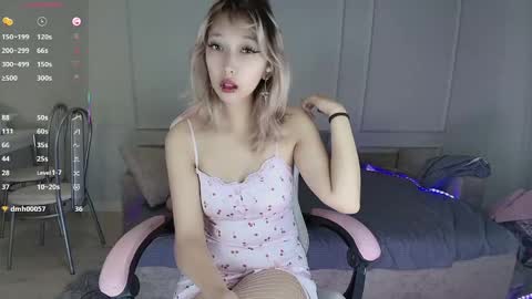 Jasmine online show from May 27, 2:03 pm