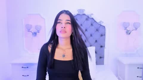 Snapshot of jasmine55__ chatting on December 9, 4:01 am Jasmine online show from December 9, 4:01 am