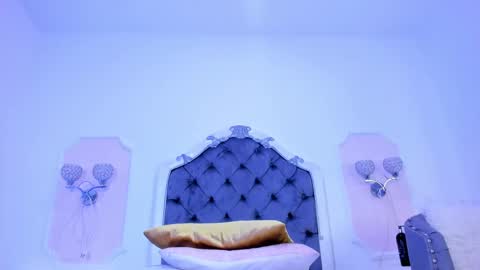 Snapshot of jasmine55__ chatting on December 18, 6:53 am Jasmine online show from December 18, 6:53 am