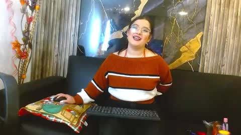 Snapshot of jasmine609087 chatting on January 15, 2:10 pm jasmine609087 online show from January 15, 2:10 pm