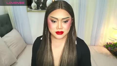 Jasmine Brandy online show from April 18, 10:30 am