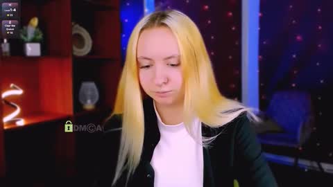 jasmine_eyes online show from March 1, 7:38 pm