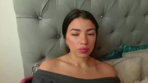 Snapshot of jasmine_hyper_1 chatting on September 19, 7:14 pm Jas online show from September 19, 7:14 pm