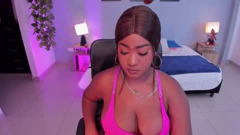 Snapshot of jasminecampbell chatting on December 17, 8:59 pm Instagram jasminecampbell1 online show from December 17, 8:59 pm