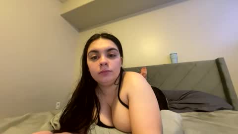 jasminedabaddie online show from December 18, 9:54 pm