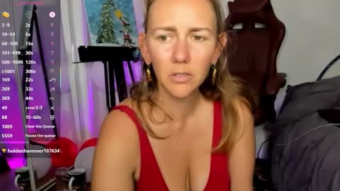 Snapshot of jasminedaze888 chatting on December 2, 10:05 pm Jasmine Daze online show from December 2, 10:05 pm