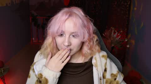 Jasmine online show from January 19, 8:07 am