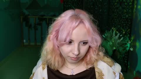 Jasmine online show from January 19, 11:12 am