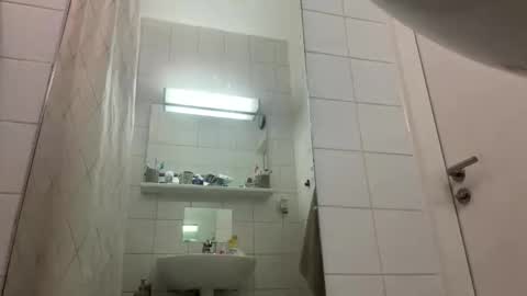 jason283914 online show from October 16, 5:30 am