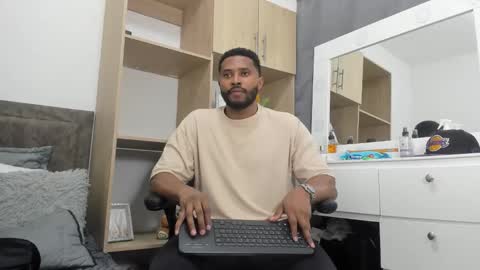 Jason online show from October 25, 10:15 pm