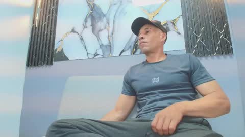 Snapshot of jason_tomas chatting on February 25, 7:45 pm Jason online show from February 25, 7:45 pm